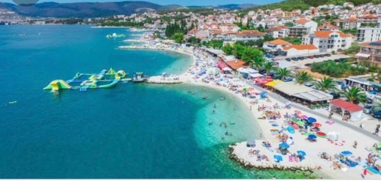 Apartmani-Okrug Gornji-Ciovo Trogir Eksteriør billede