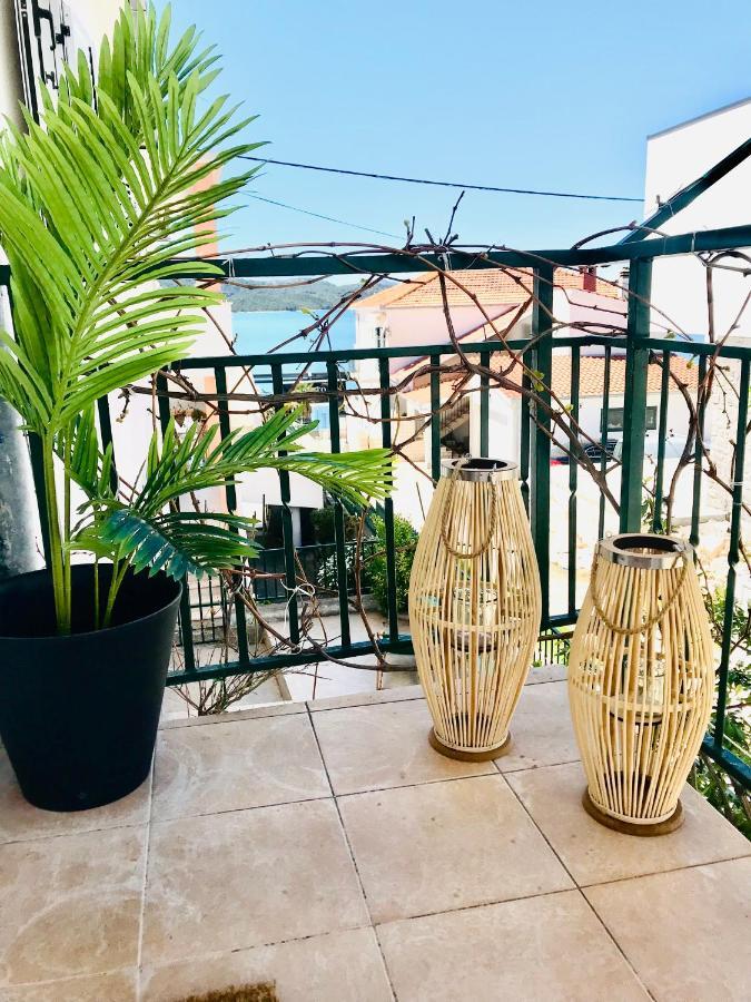 Apartmani-Okrug Gornji-Ciovo Trogir Eksteriør billede