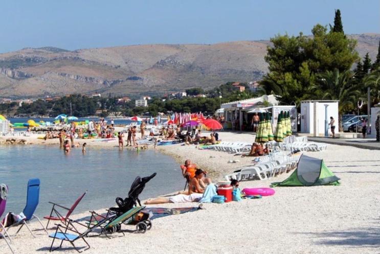 Apartmani-Okrug Gornji-Ciovo Trogir Eksteriør billede